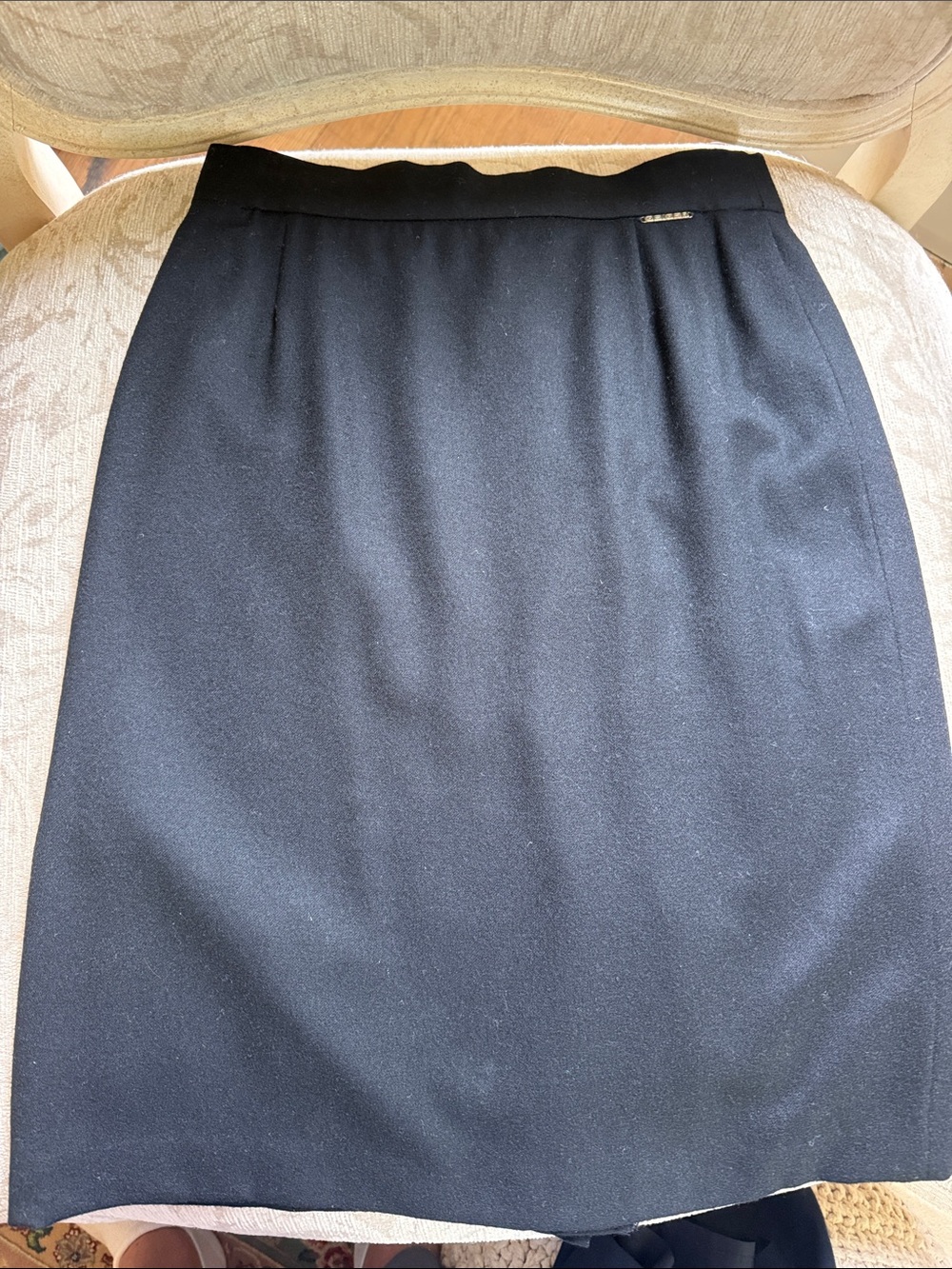 Geiger wool pencil skirt.